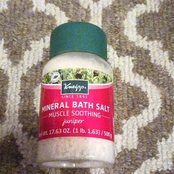 KNEIPP Mineral bath salt to soothe joints, Juniper 1 pound of luxurious b salts. - Picture 1 of 4